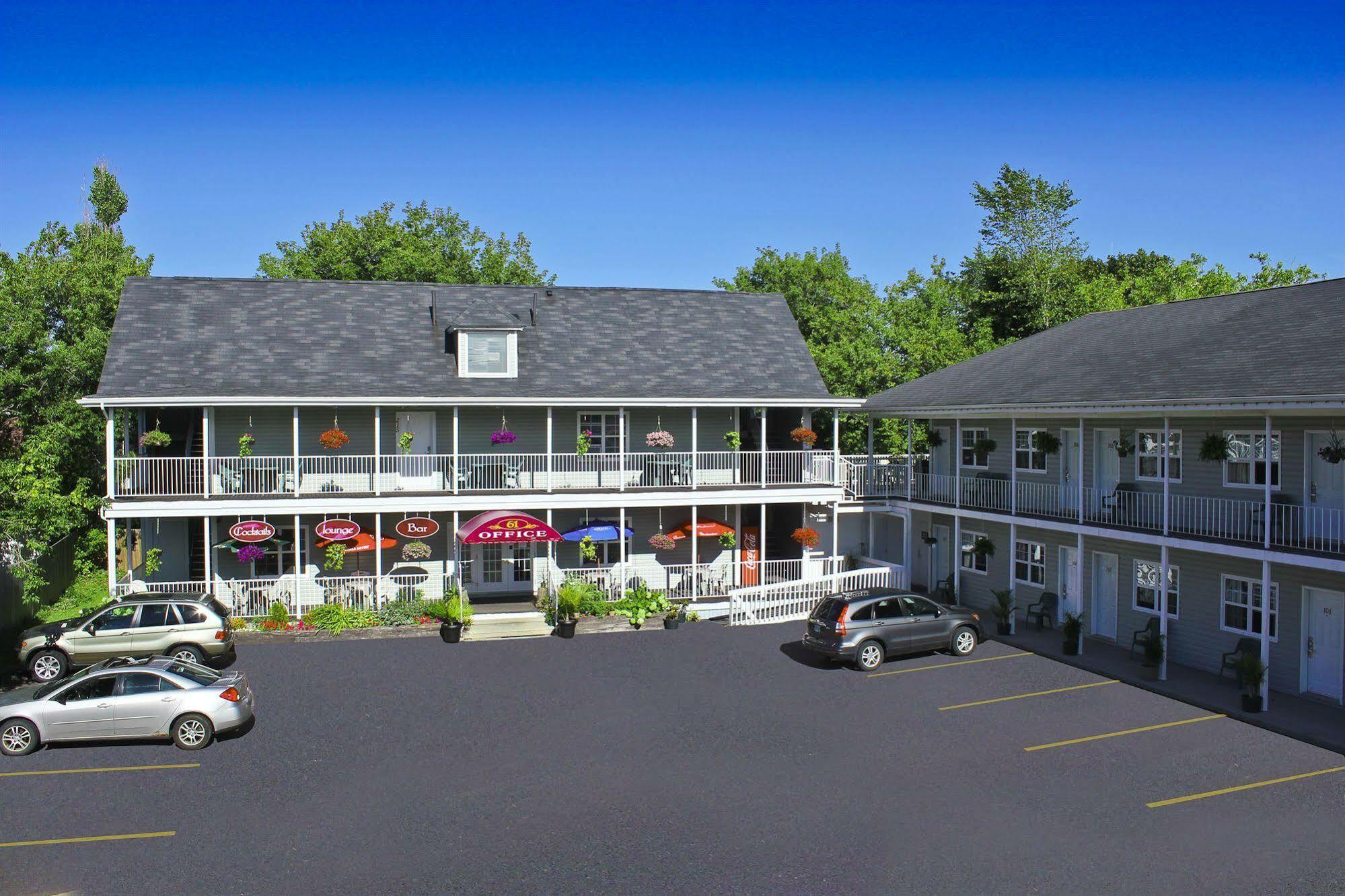 Midtown Motel & Suites モンクトン エクステリア 写真